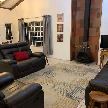 Appartamento Brackenburn Trout And Trail Retreat Elandskop Esterno foto