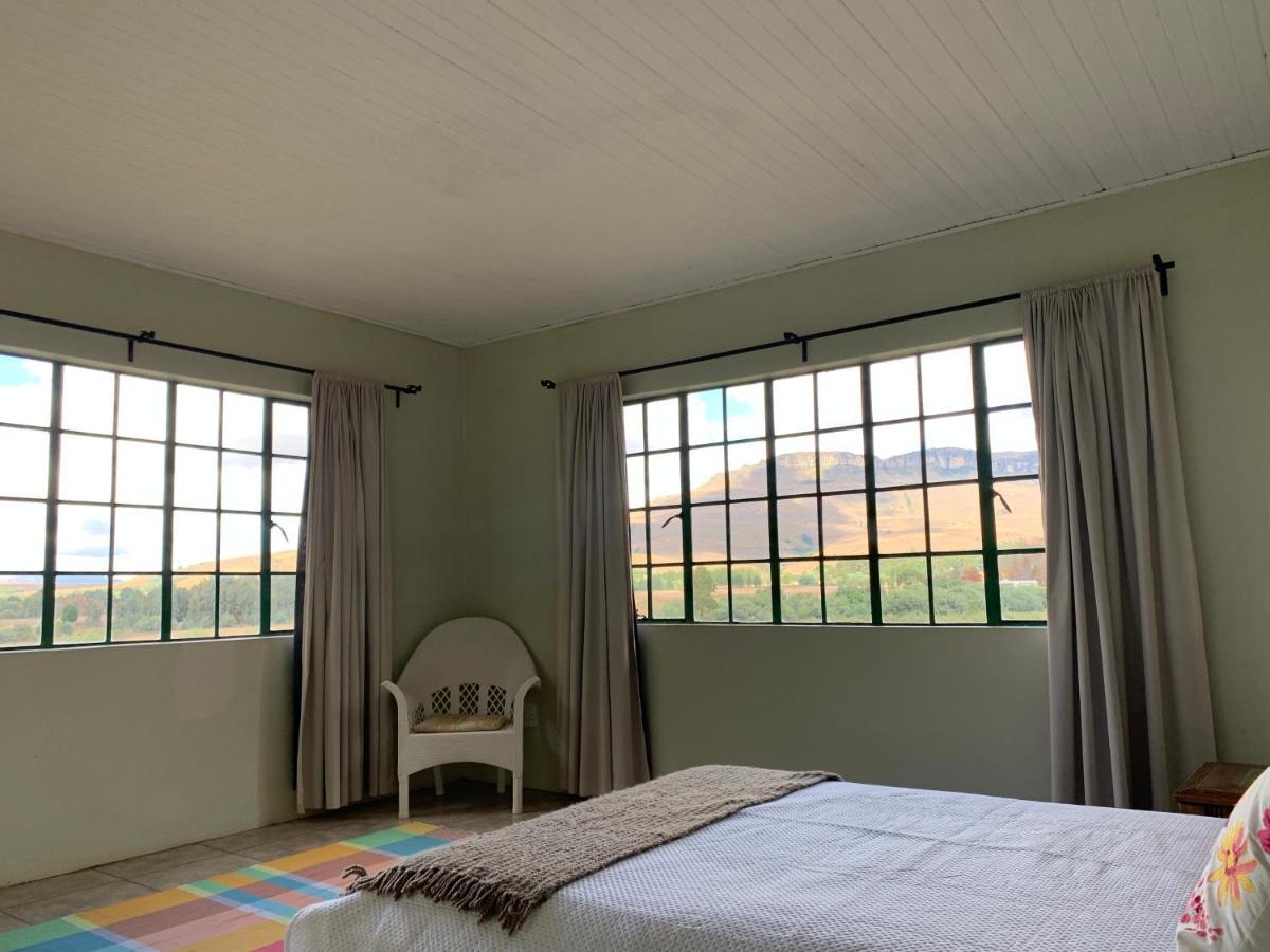 Appartamento Brackenburn Trout And Trail Retreat Elandskop Esterno foto